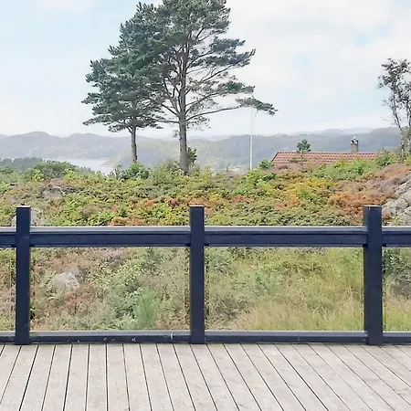 8 Person In Lyngdal, Cleaning Included